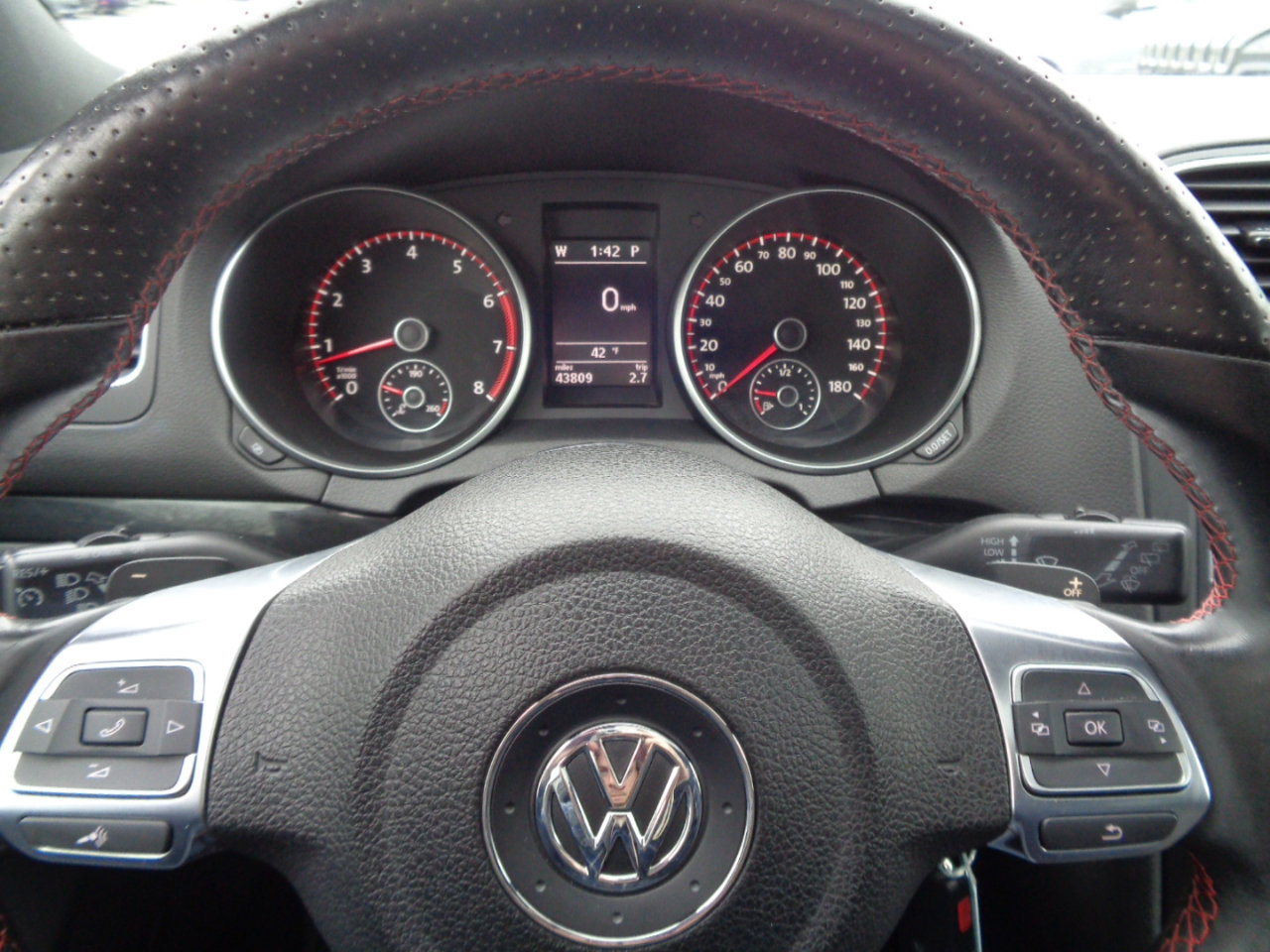 Used 2012 Volkswagen GTI 2-Door image 26