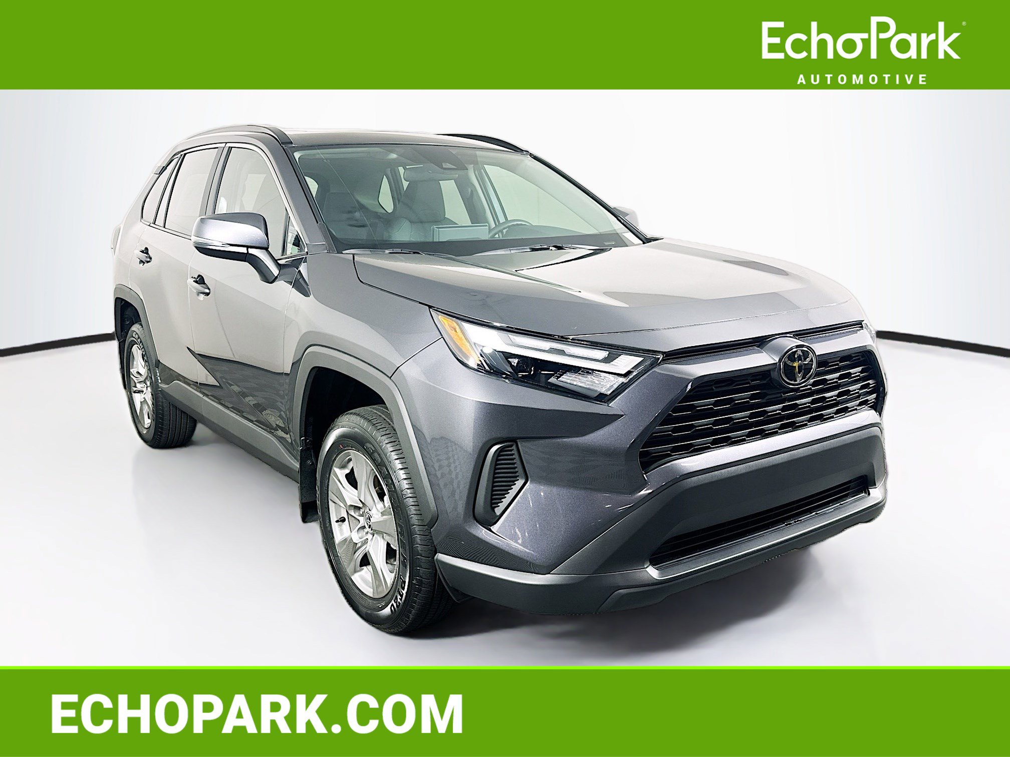 Used 2025 Toyota RAV4 XLE w/ Convenience Package FWD image 1