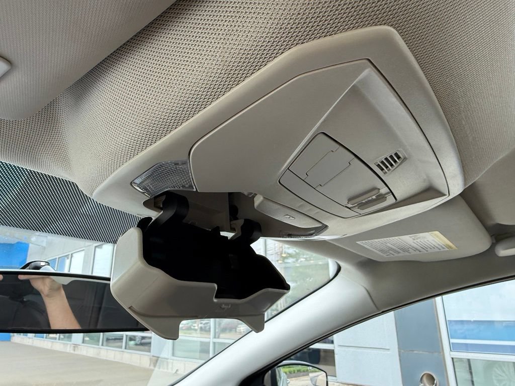 Used 2017 Ford Focus Titanium FWD image 26