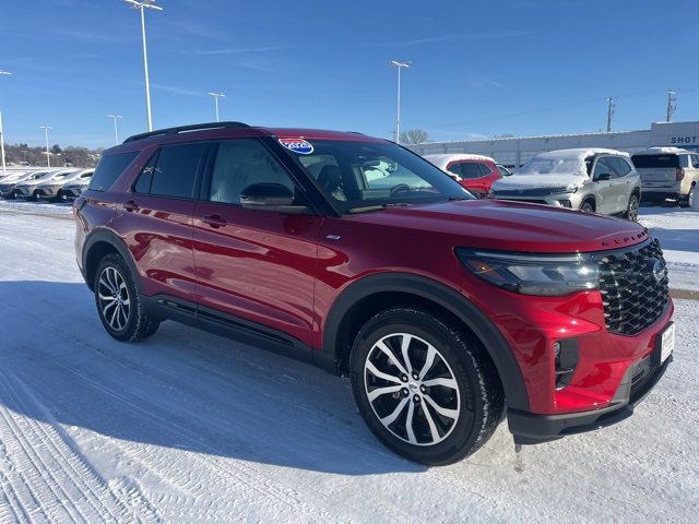 Used 2025 Ford Explorer ST-Line