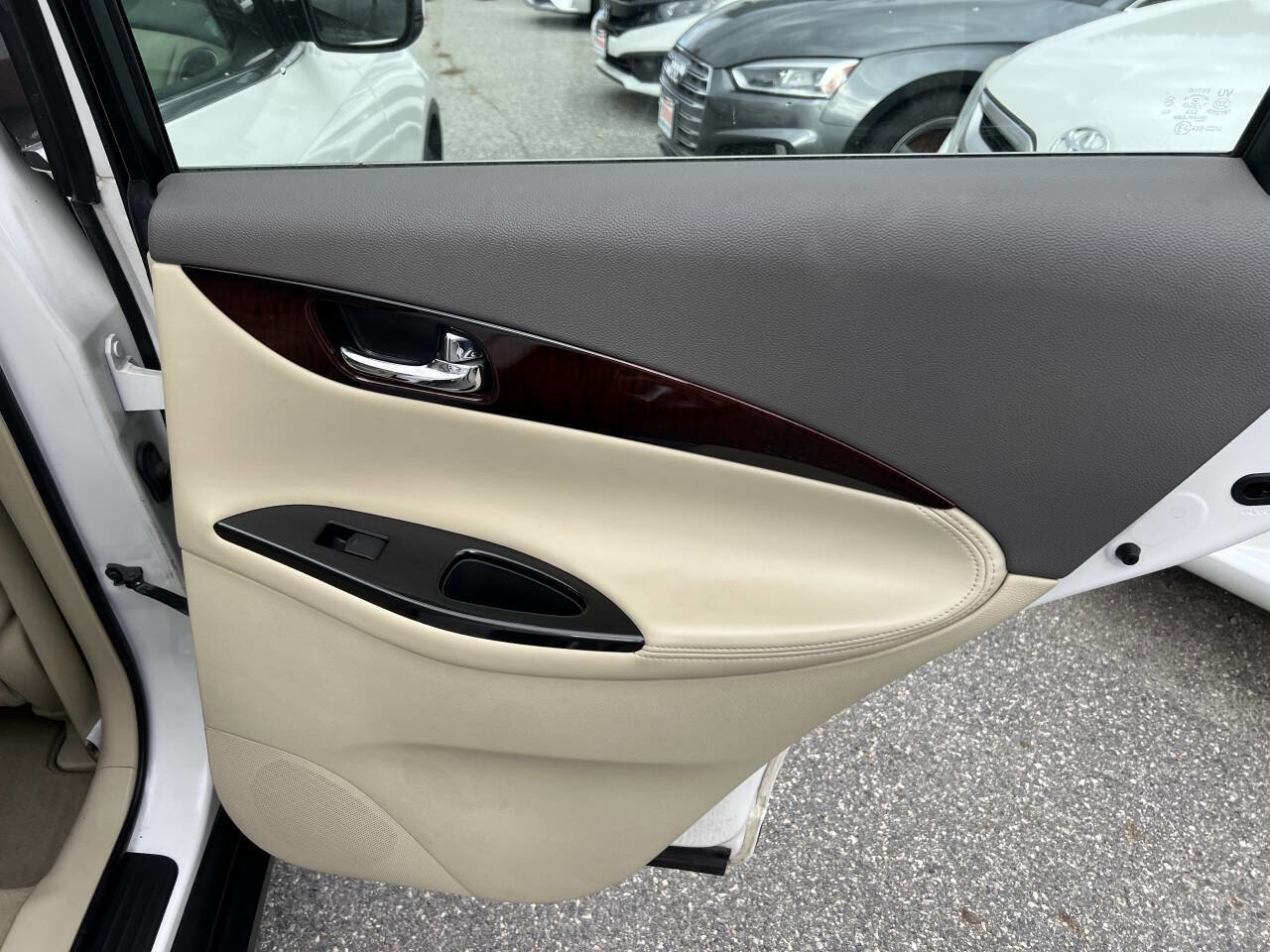 Used 2010 INFINITI EX35 Journey image 15