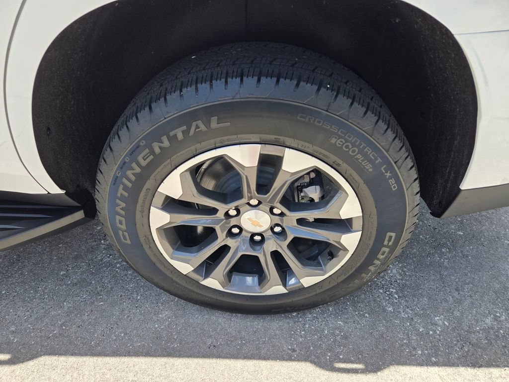 New 2026 Chevrolet Tahoe LS RWD image 18