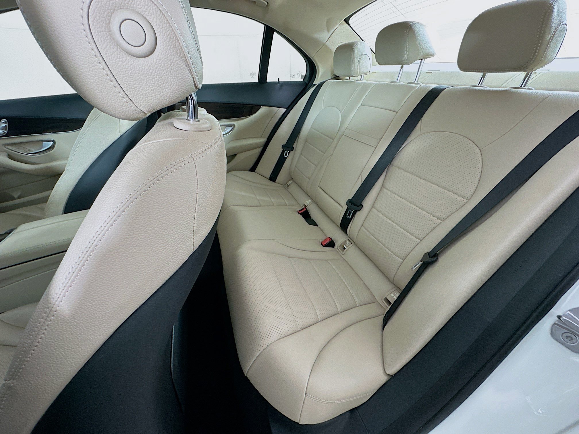 Used 2018 Mercedes-Benz C 300 Sedan image 28