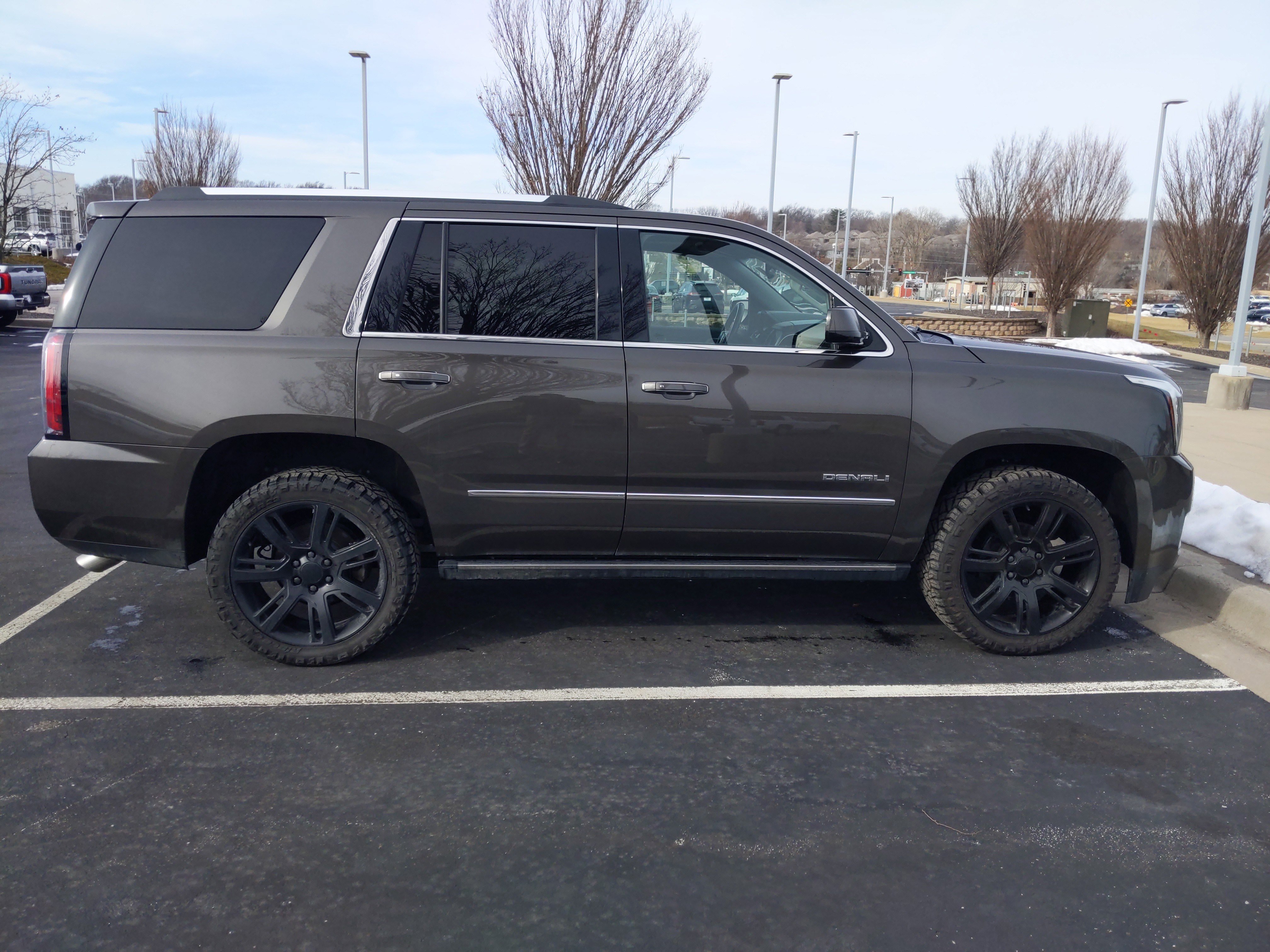 Used 2019 GMC Yukon Denali w/ Denali Ultimate Package image 11