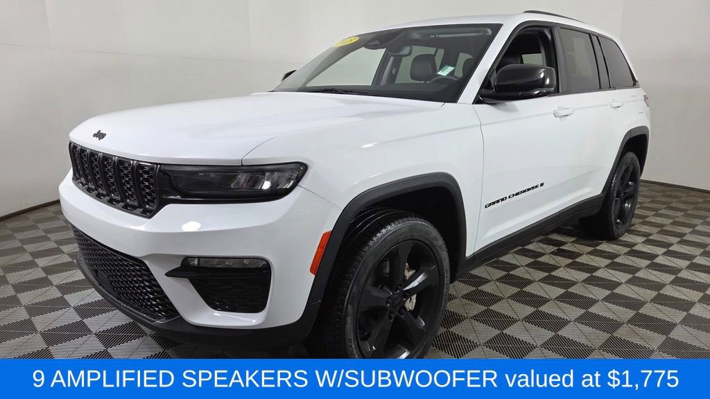 Used 2023 Jeep Grand Cherokee Limited w/ Black Appearance Package video 3