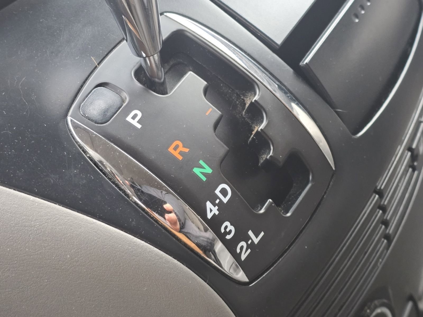 Used 2010 Toyota Sienna LE FWD image 25