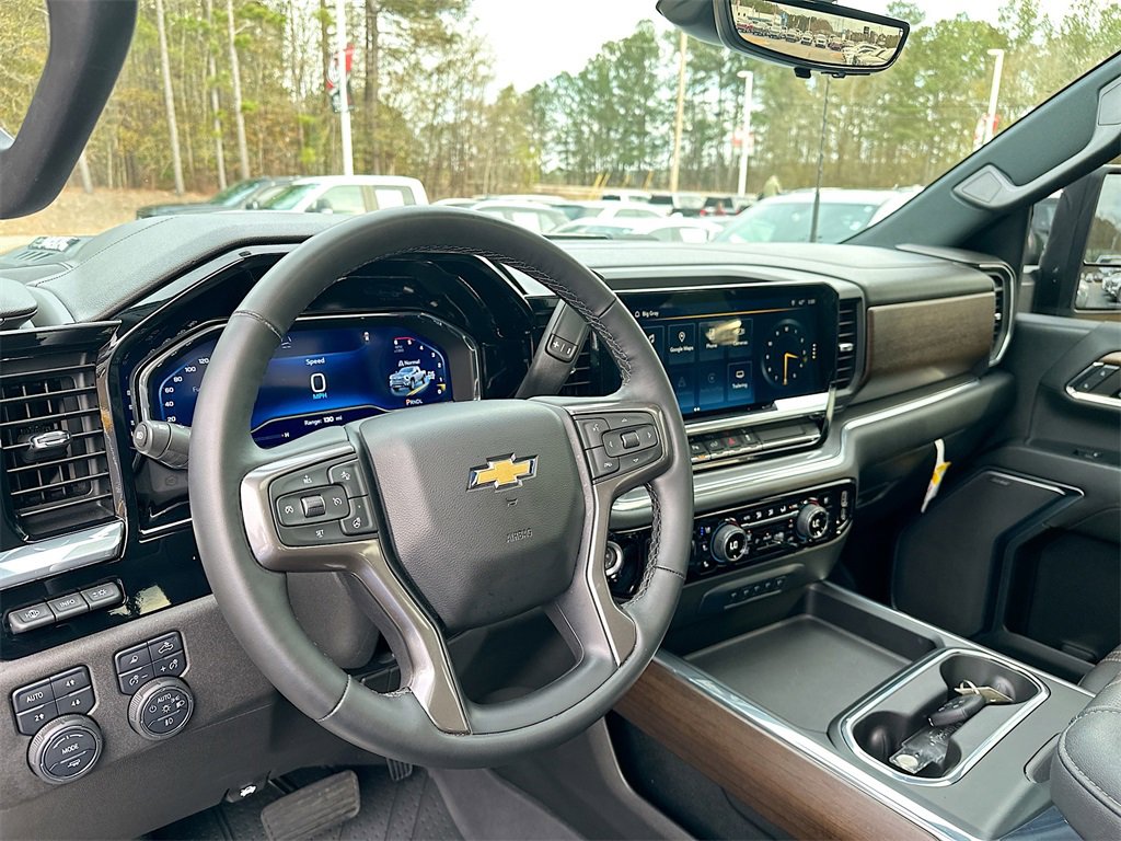 Used 2024 Chevrolet Silverado 3500 High Country w/ High Country Premium Package image 10