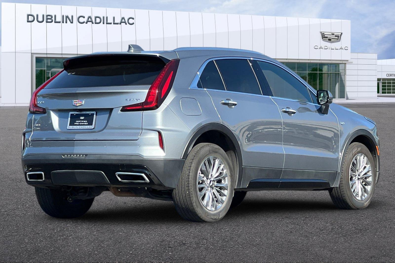 Certified 2024 Cadillac XT4 Premium Luxury image 4