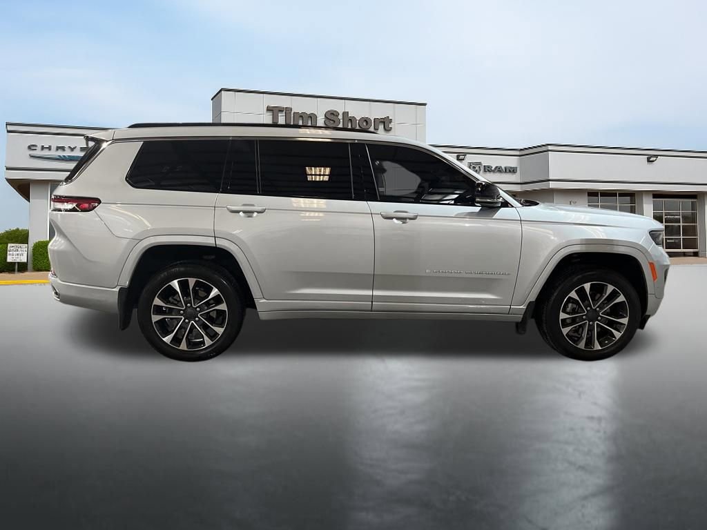 Used 2025 Jeep Grand Cherokee L Overland w/ MOPAR Finishing Package AWD/4WD image 6