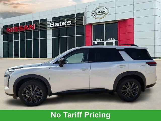 New 2026 Nissan Pathfinder SL FWD image 3