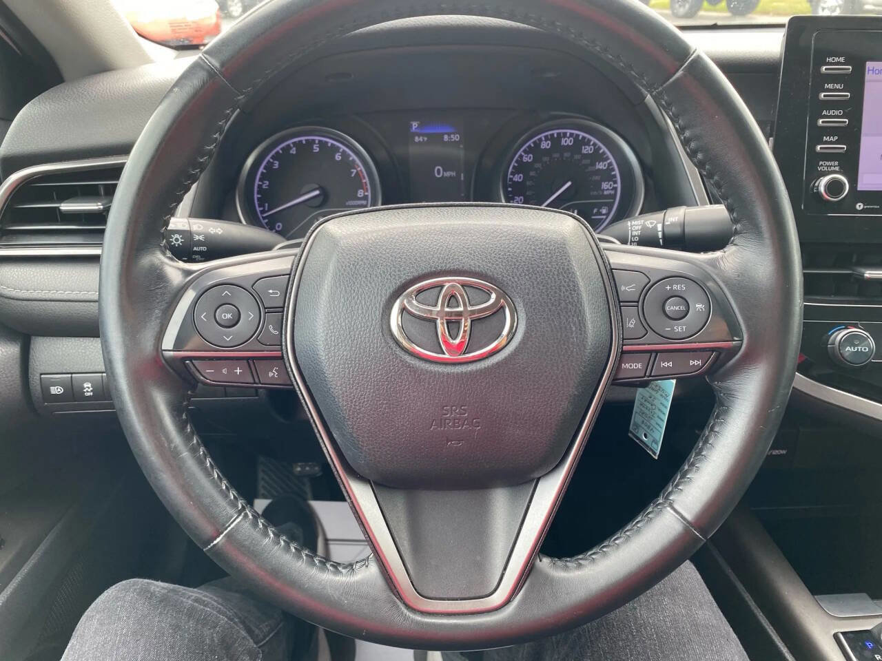 Used 2021 Toyota Camry SE image 15