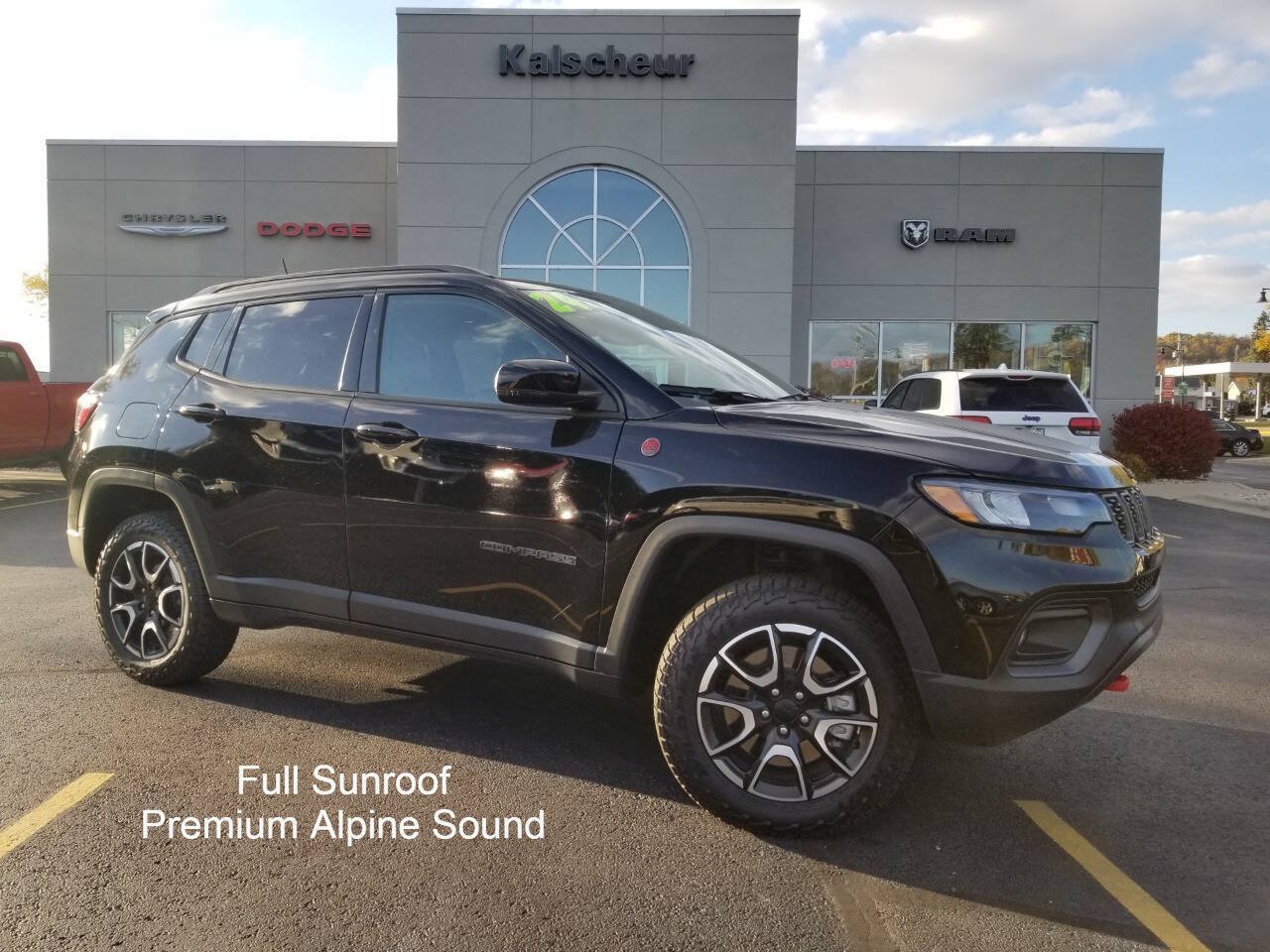 Certified 2024 Jeep Compass Trailhawk w/ Sun and Sound Group AWD/4WD image 2