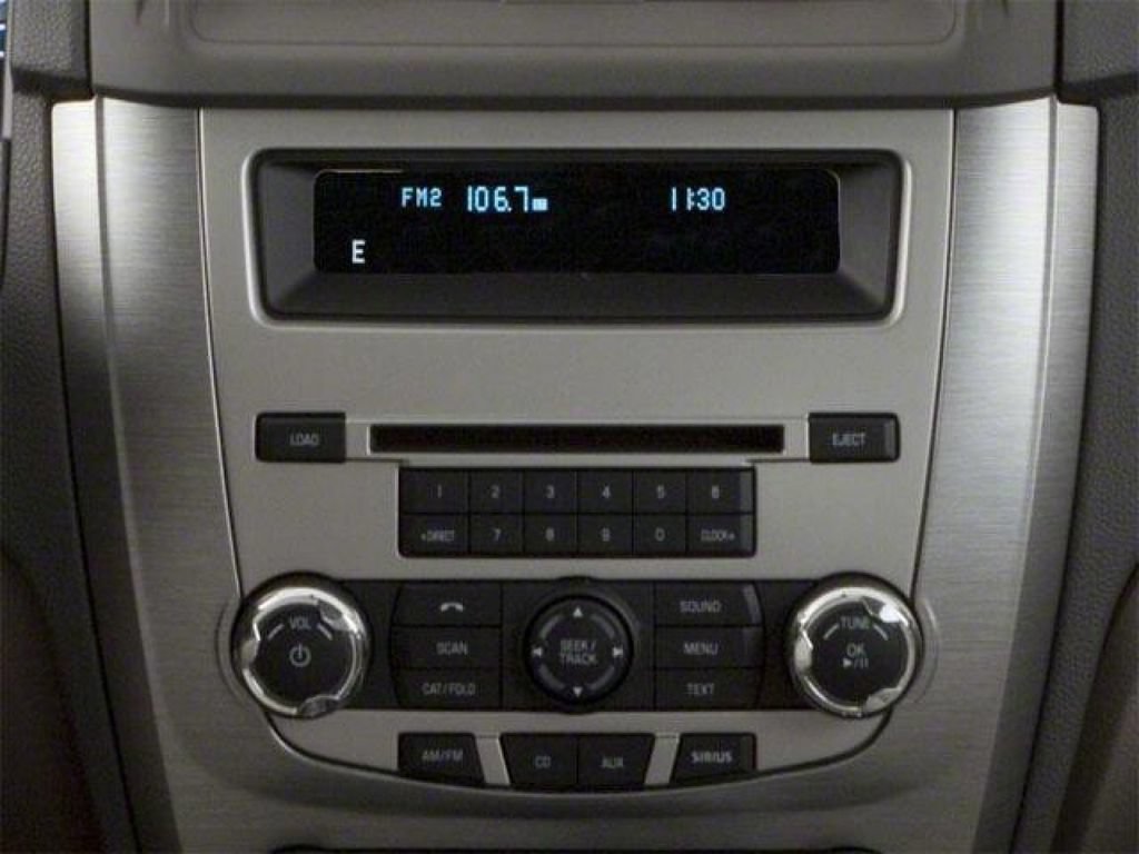Used 2010 Ford Fusion S FWD image 11