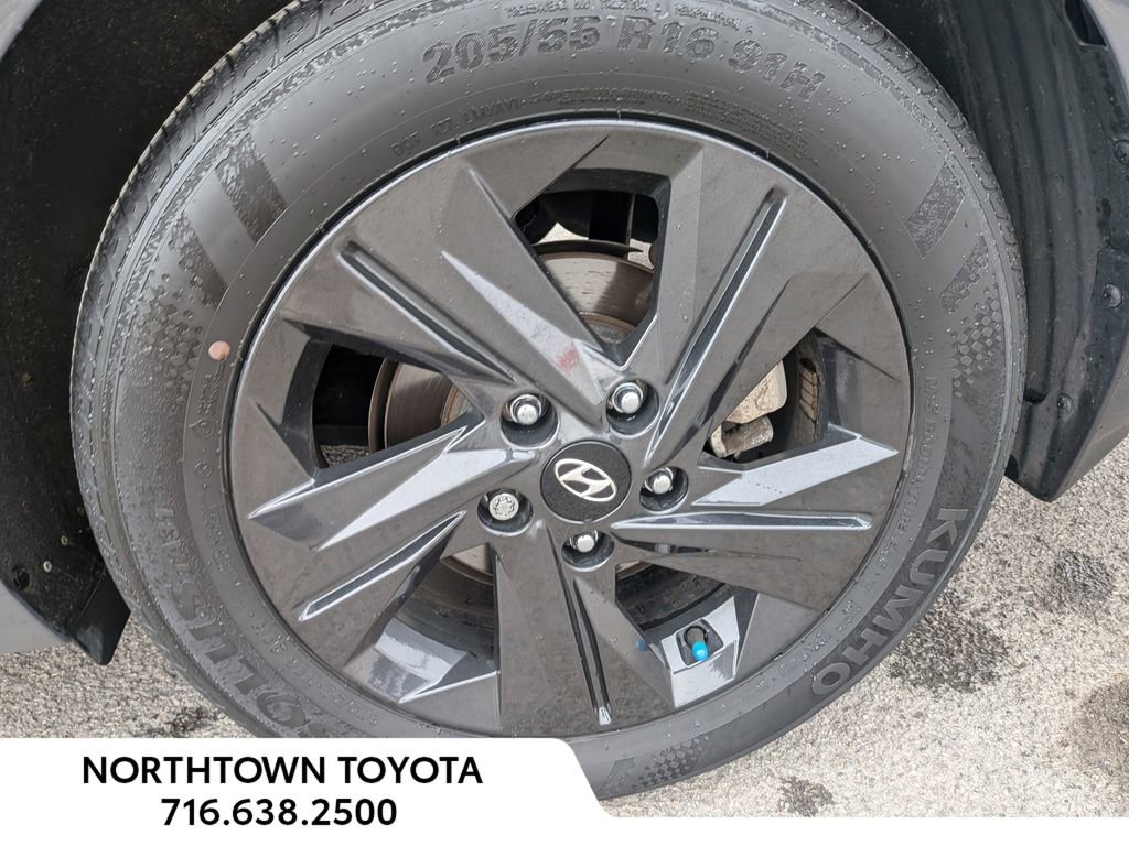 Used 2023 Hyundai Elantra SEL FWD image 39