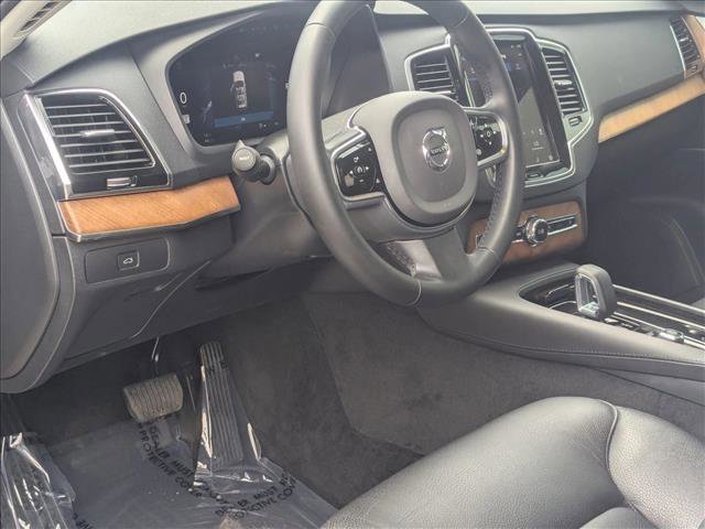 Used 2023 Volvo XC90 B6 Plus w/ Protection Package Premier image 10