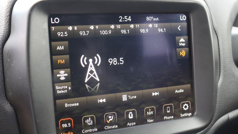 Used 2021 Jeep Renegade Trailhawk AWD/4WD image 13