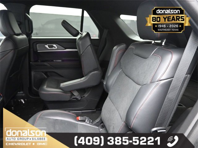 Used 2025 Ford Explorer ST image 12
