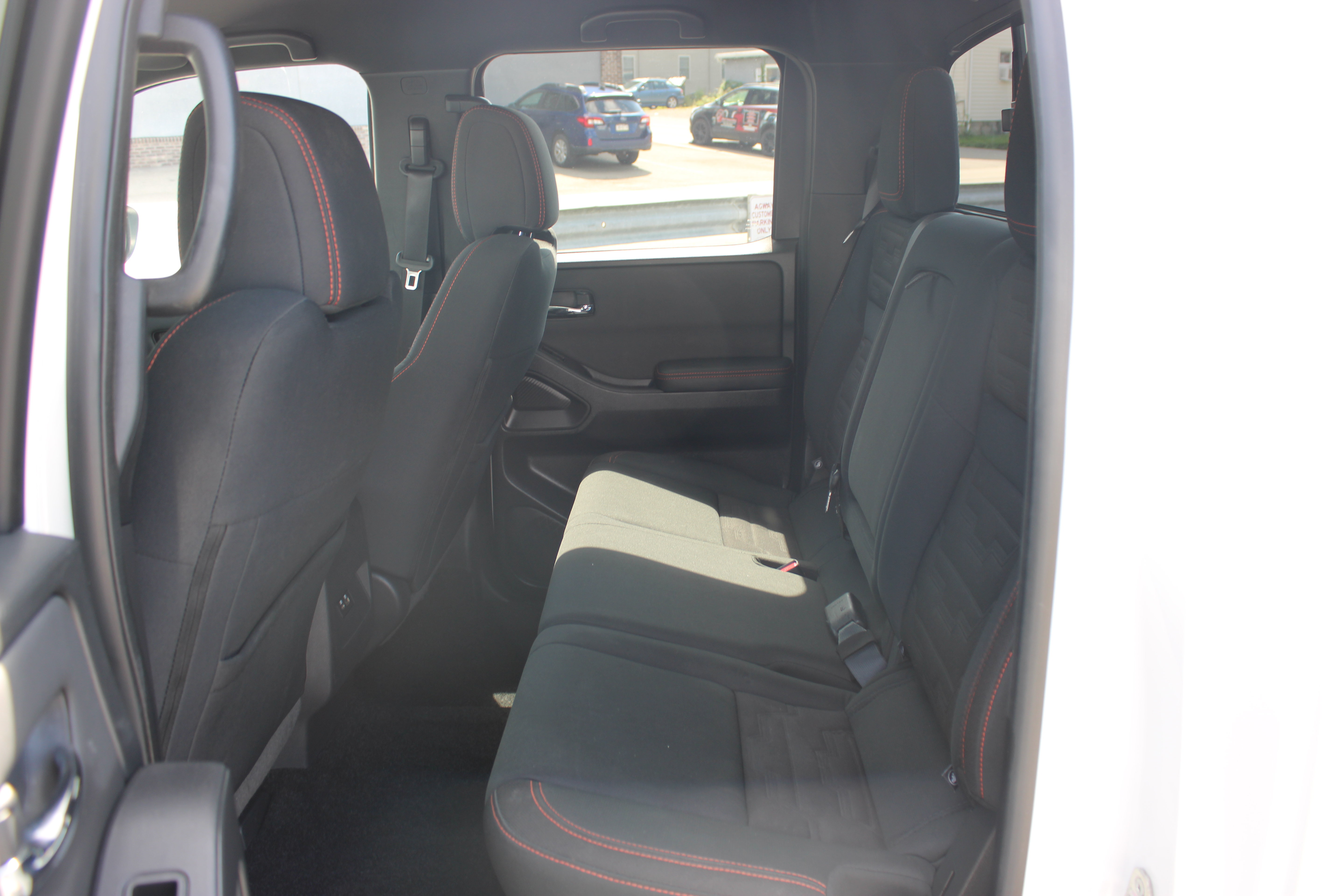 Certified 2022 Nissan Frontier PRO-4X w/ Technology Package AWD/4WD image 10