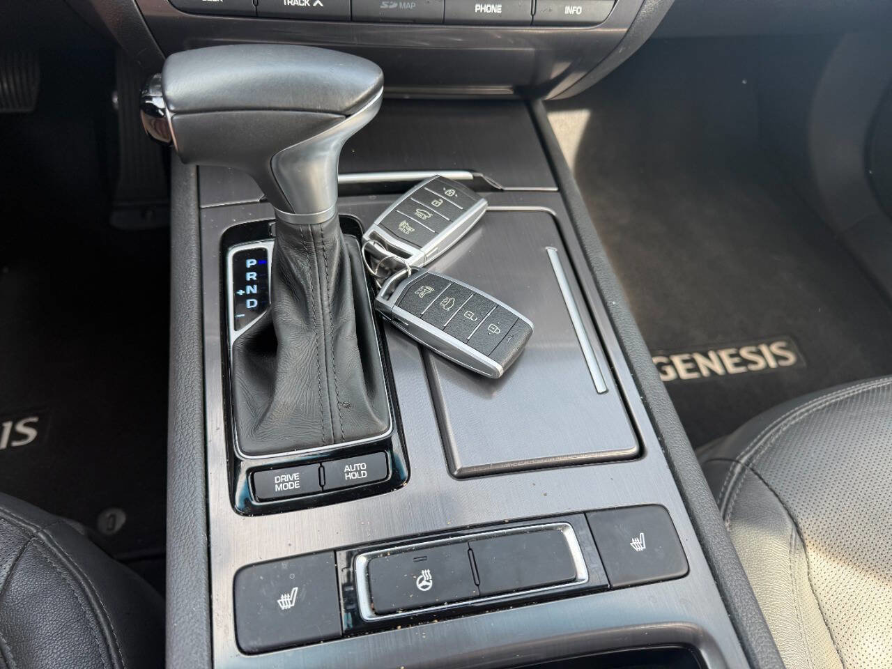 Used 2018 Genesis G80 3.8 AWD/4WD image 14