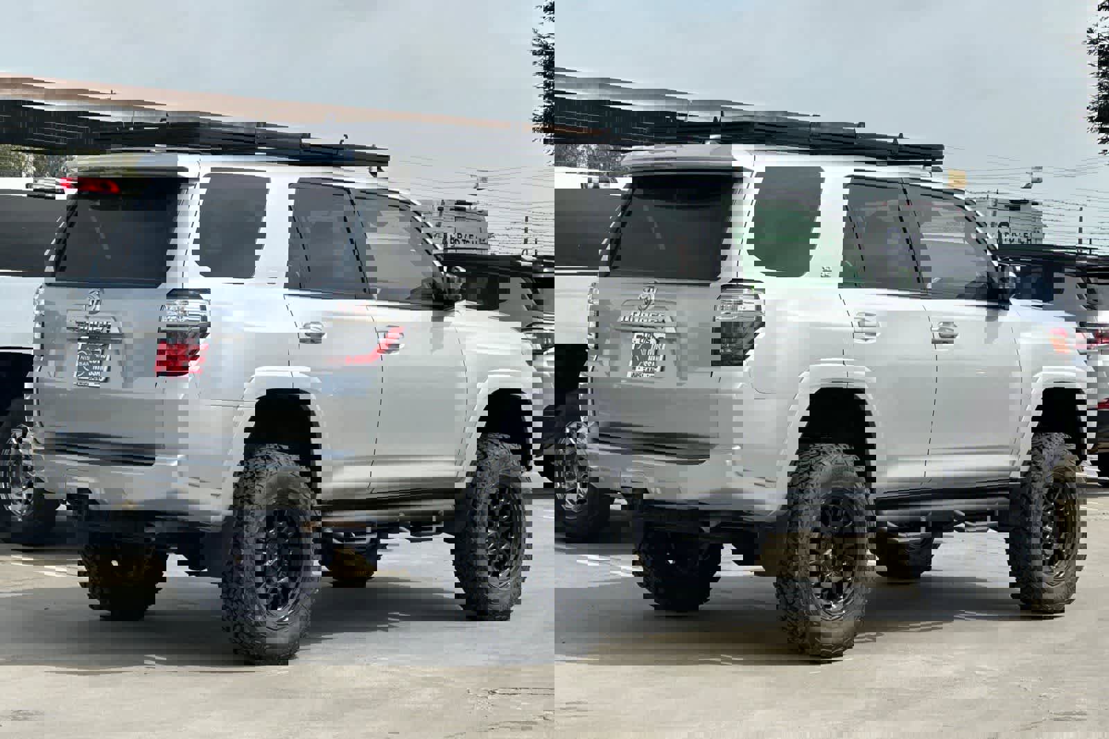 Used 2024 Toyota 4Runner SR5 image 3