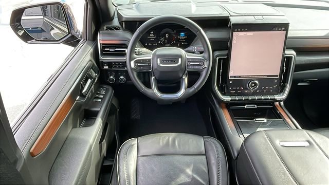 Used 2025 GMC Yukon XL Denali image 13