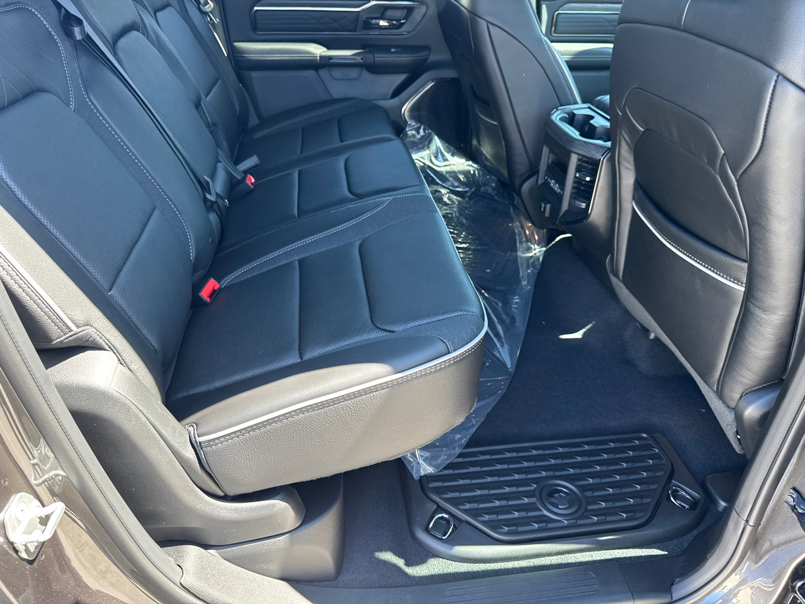 New 2026 RAM 1500 Limited w/ Body Color Bumper Group image 15