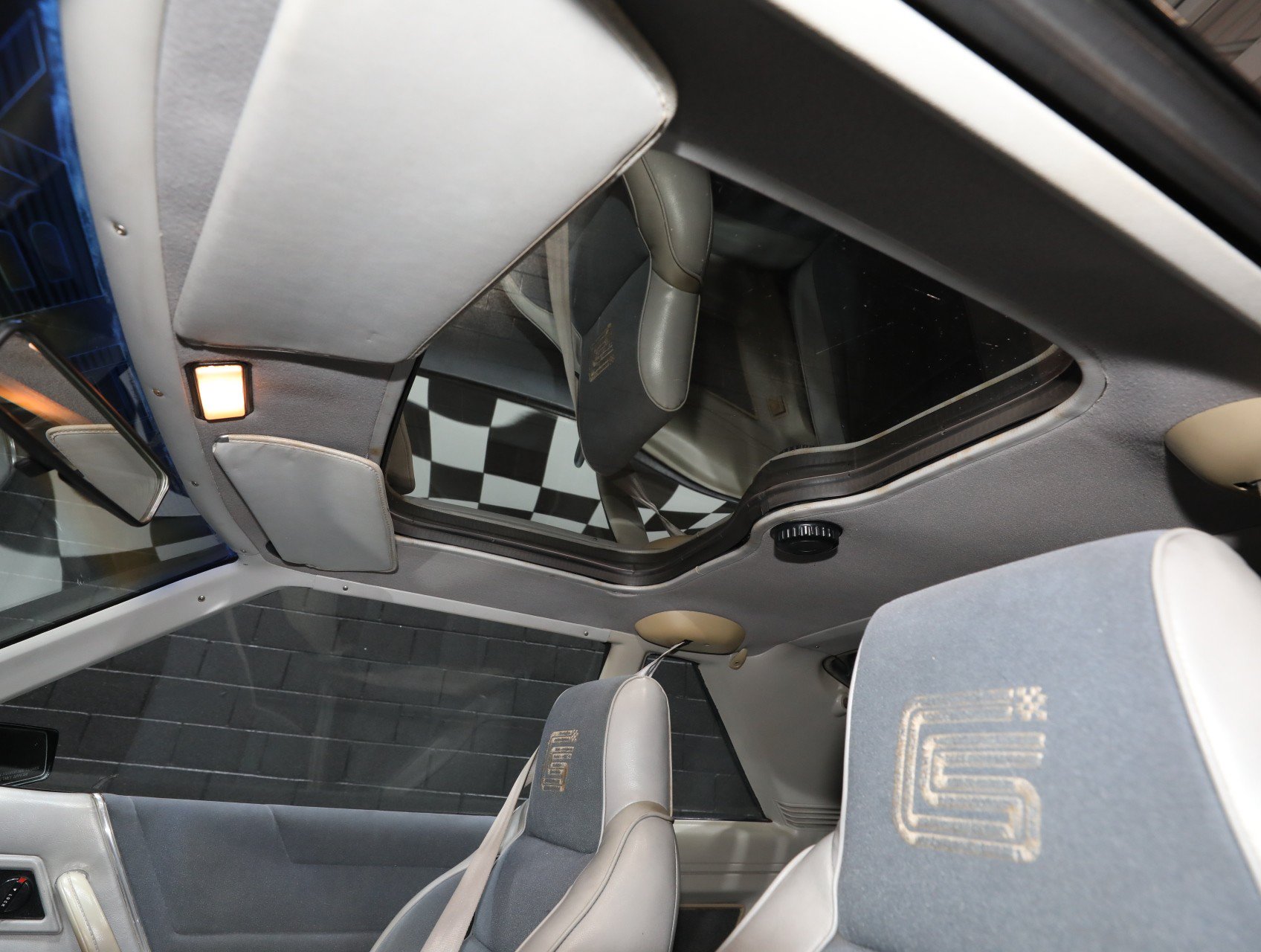 Used 1987 Dodge Charger Shelby FWD image 54