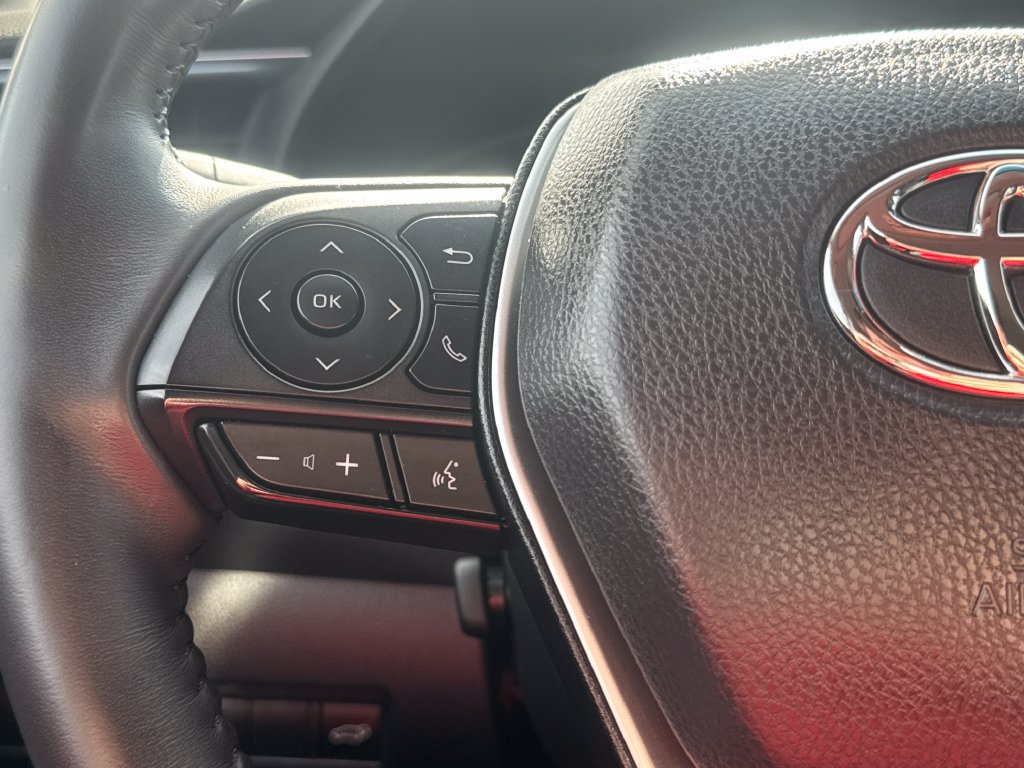 Used 2023 Toyota Venza LE AWD/4WD image 21
