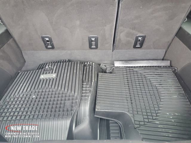 Certified 2023 Cadillac Escalade ESV Premium Luxury w/ LPO, Radiant Package image 8