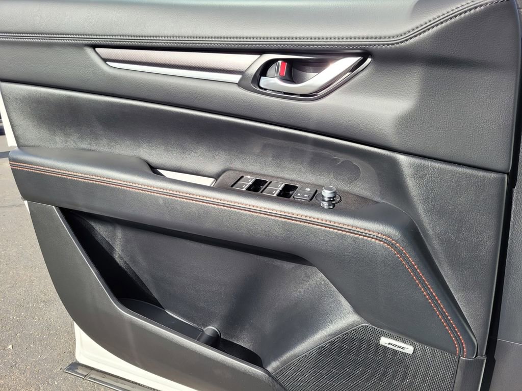 Used 2025 MAZDA CX-5 Carbon Edition image 23