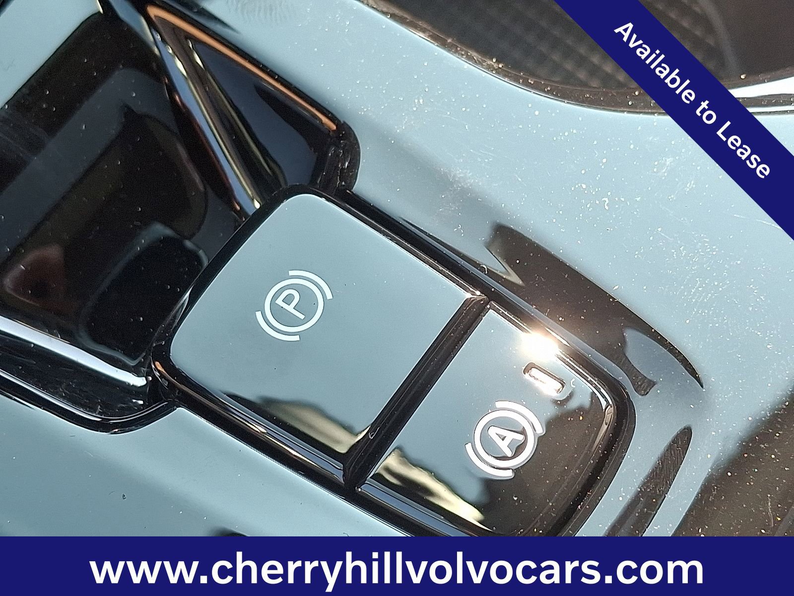 Certified 2026 Volvo XC40 B5 Plus w/ Protection Package Premier image 24