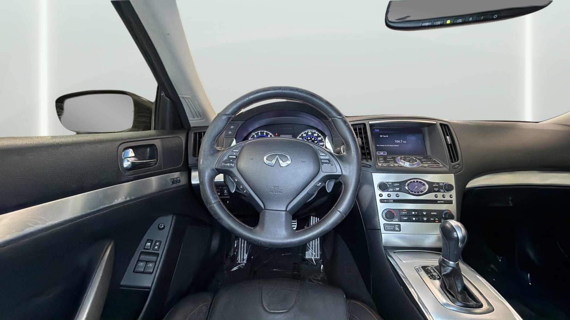 Used 2015 INFINITI Q60 Sport Limited RWD image 17