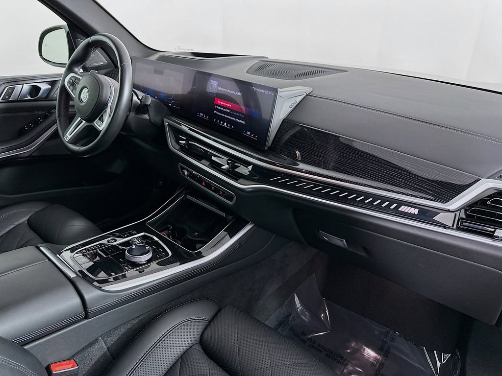 Used 2025 BMW X5 M60i image 36