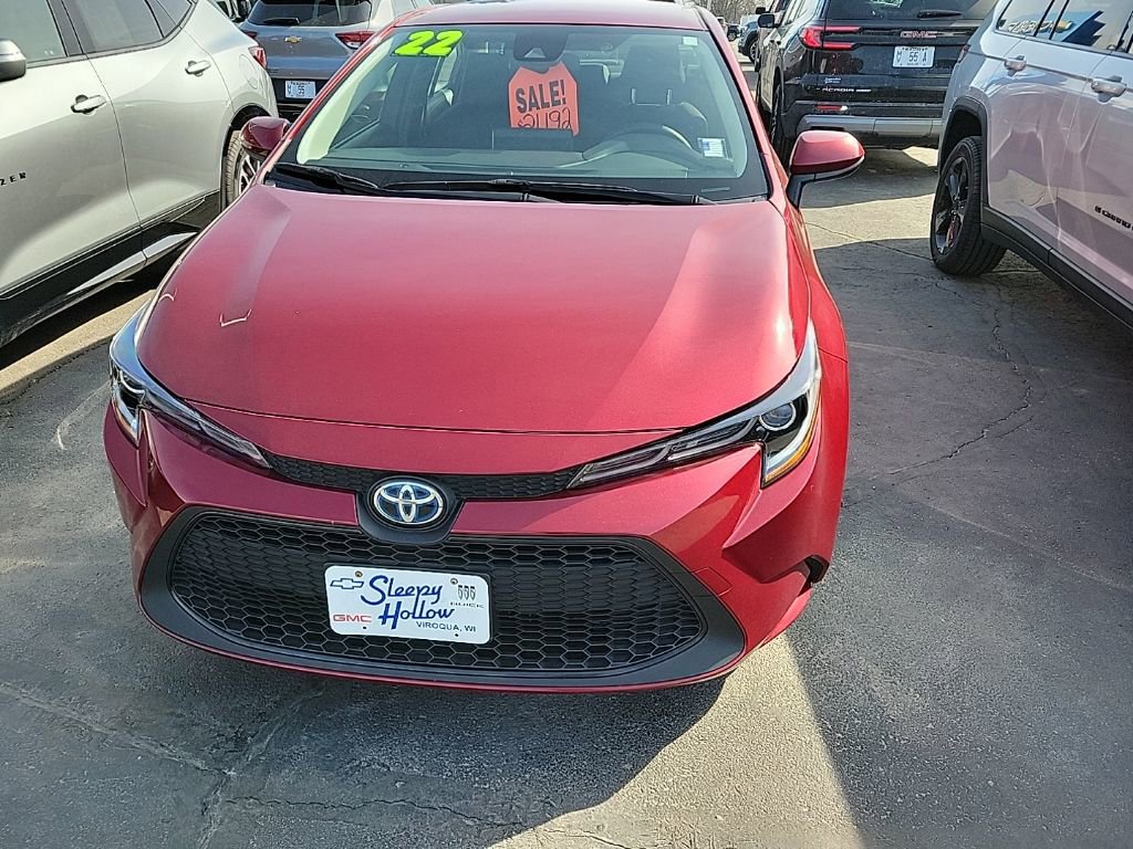 Used 2022 Toyota Corolla LE image 2