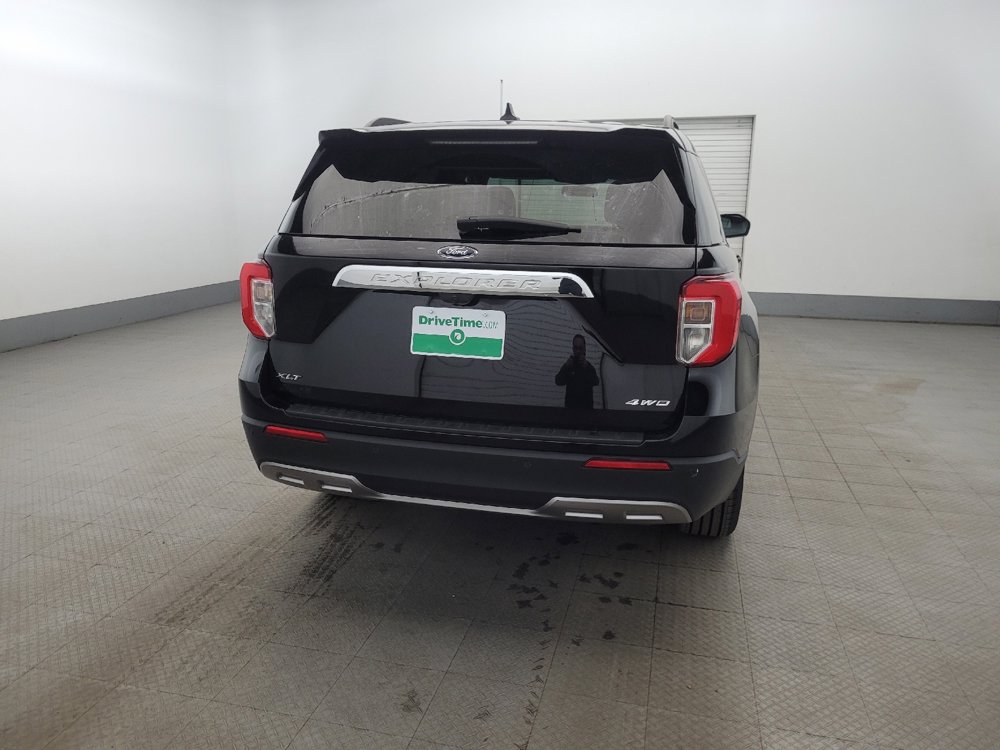 Used 2022 Ford Explorer XLT w/ Equipment Group 202A image 7