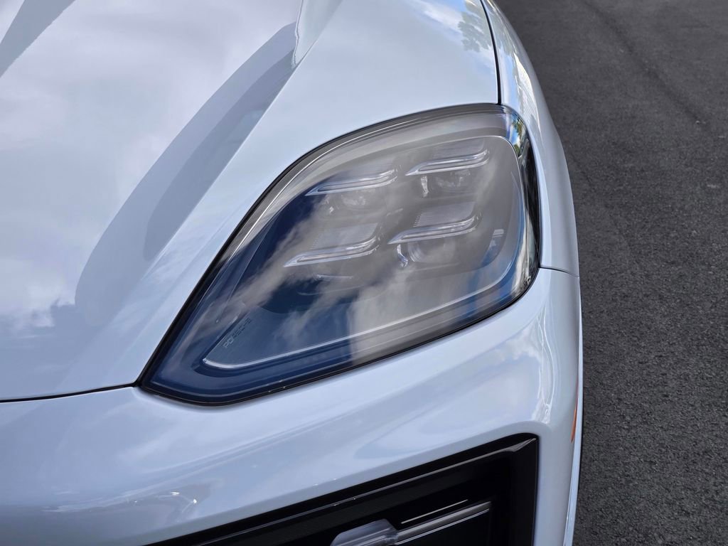 New 2026 Porsche Cayenne S image 12