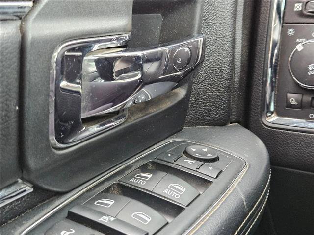 Used 2015 RAM 1500 Laramie w/ Convenience Group image 18