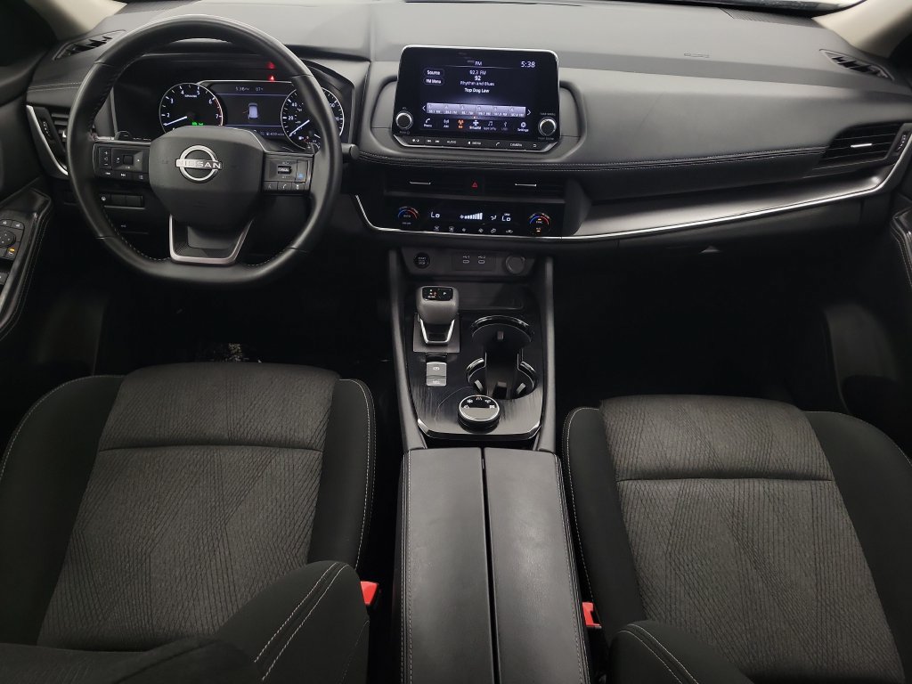Used 2025 Nissan Rogue SV AWD/4WD image 13
