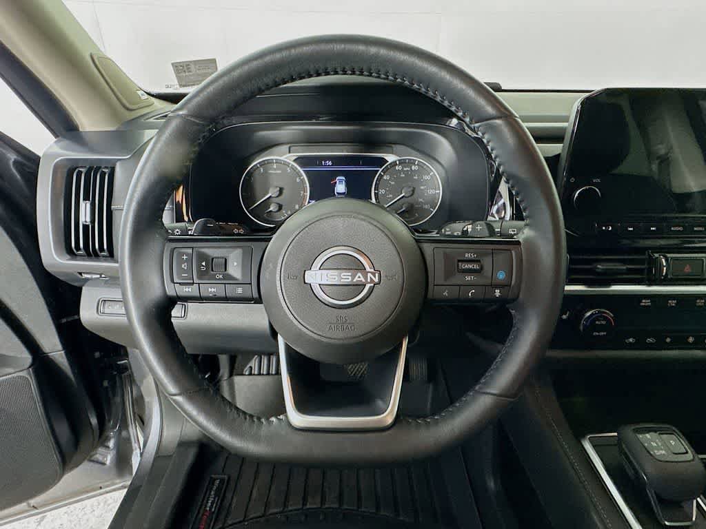 Used 2023 Nissan Pathfinder SL w/ SL Premium Package AWD/4WD image 16