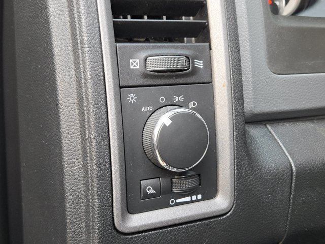 Used 2018 RAM 2500 Tradesman w/ Chrome Appearance Group AWD/4WD image 18