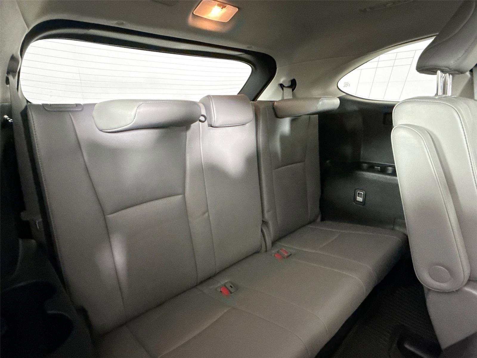 Used 2022 Toyota Highlander Platinum FWD image 57