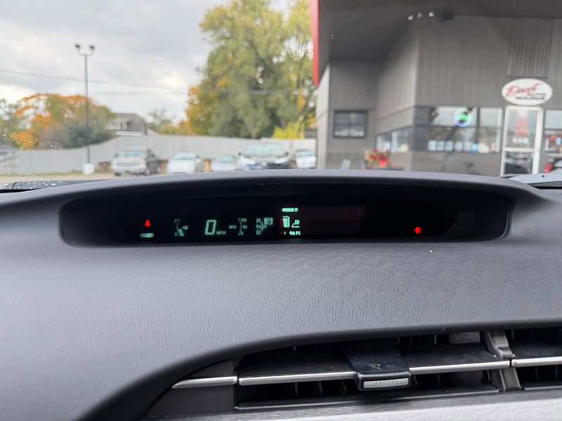 Used 2015 Toyota Prius Three image 15