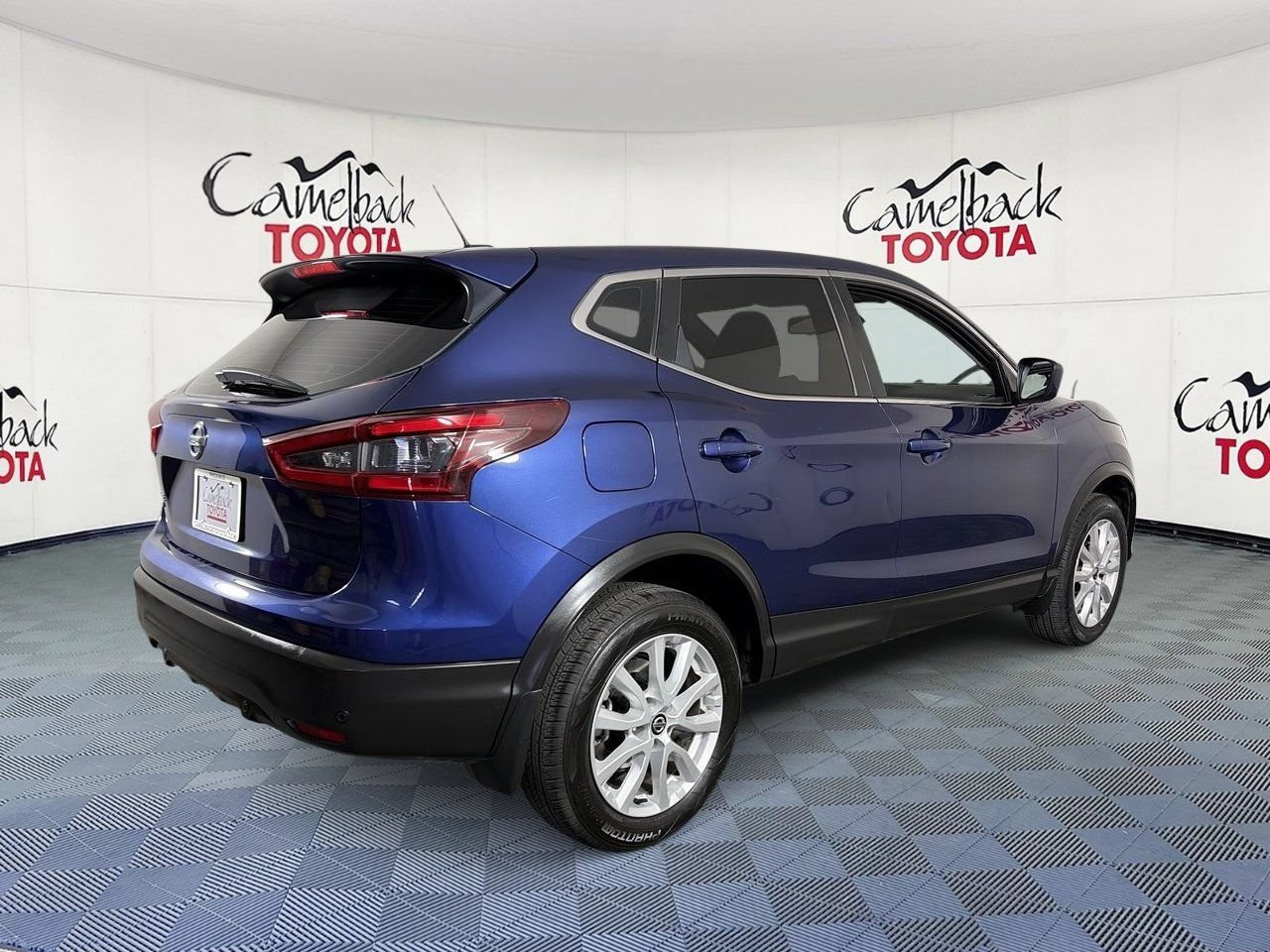 Used 2022 Nissan Rogue Sport S FWD image 8