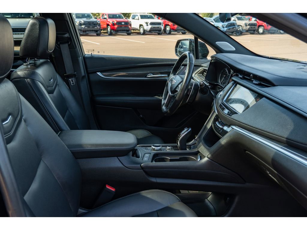 Used 2021 Cadillac XT5 Sportv w/ LPO, Floor Liner Package image 18