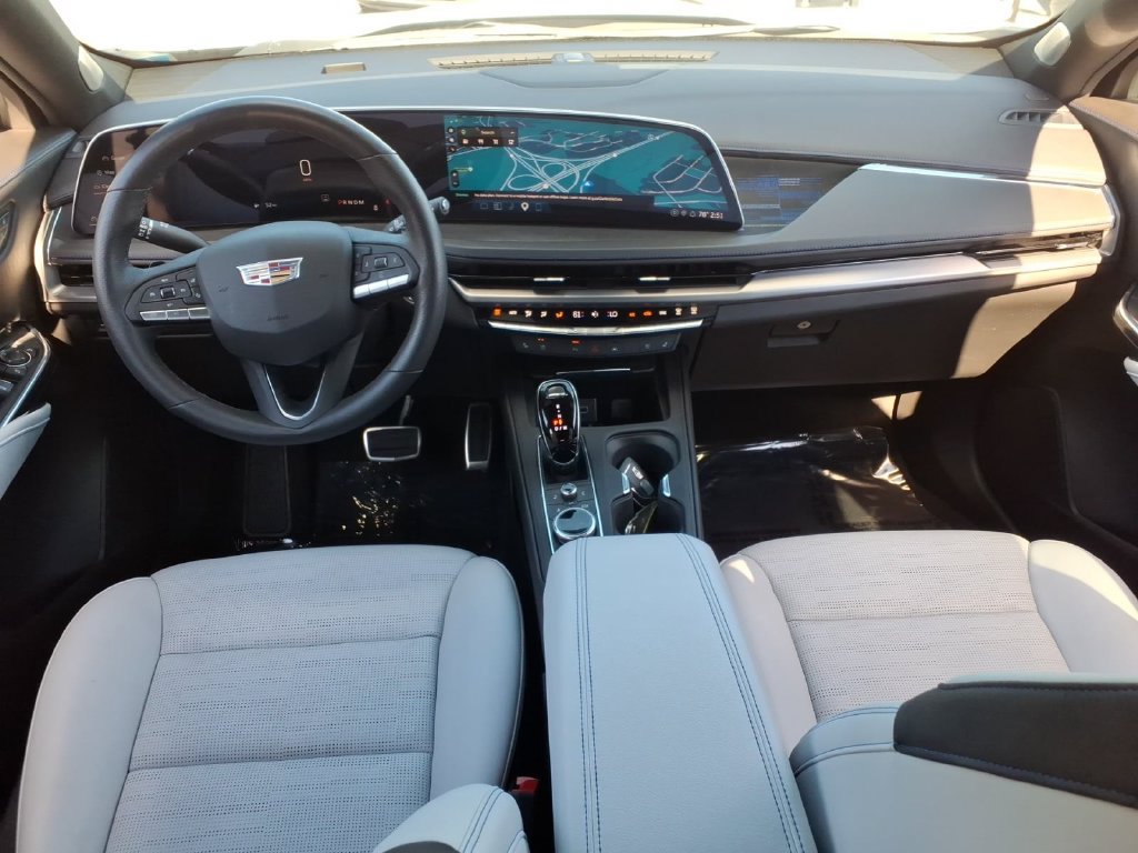 Used 2024 Cadillac XT4 Sport FWD image 19