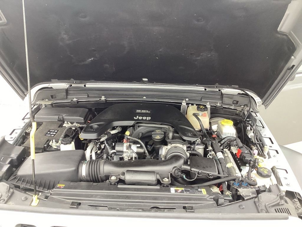 Used 2021 Jeep Wrangler Unlimited Sport image 26