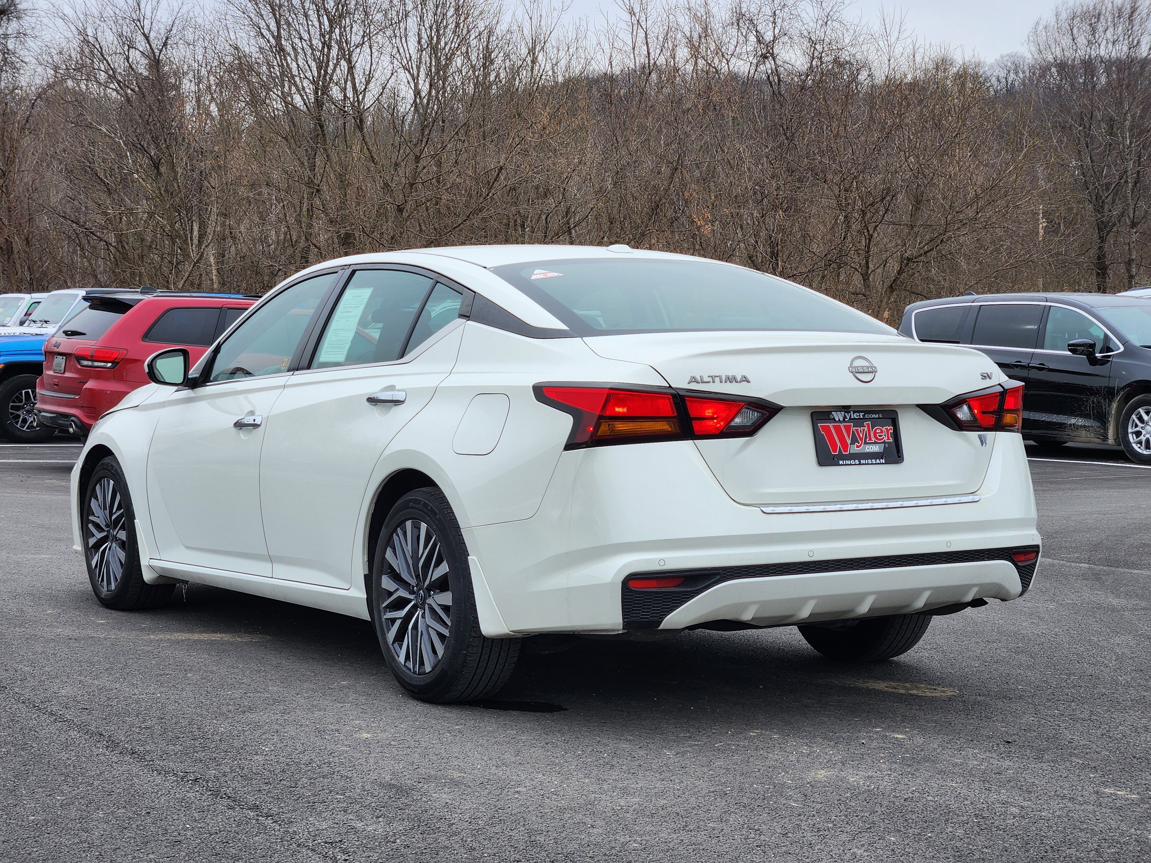 Used 2023 Nissan Altima 2.5 SV image 21
