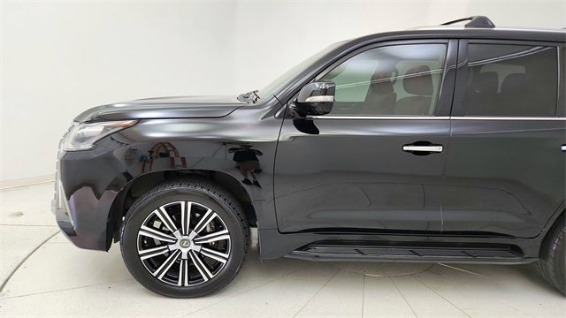 Used 2021 Lexus LX 570 4WD w/ 3rd Row & Luxury Pkg image 9