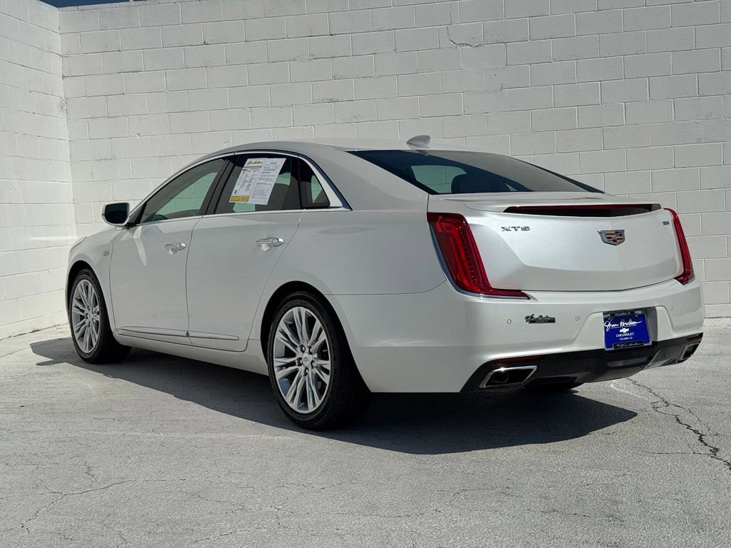 Used 2019 Cadillac XTS Luxury FWD image 11