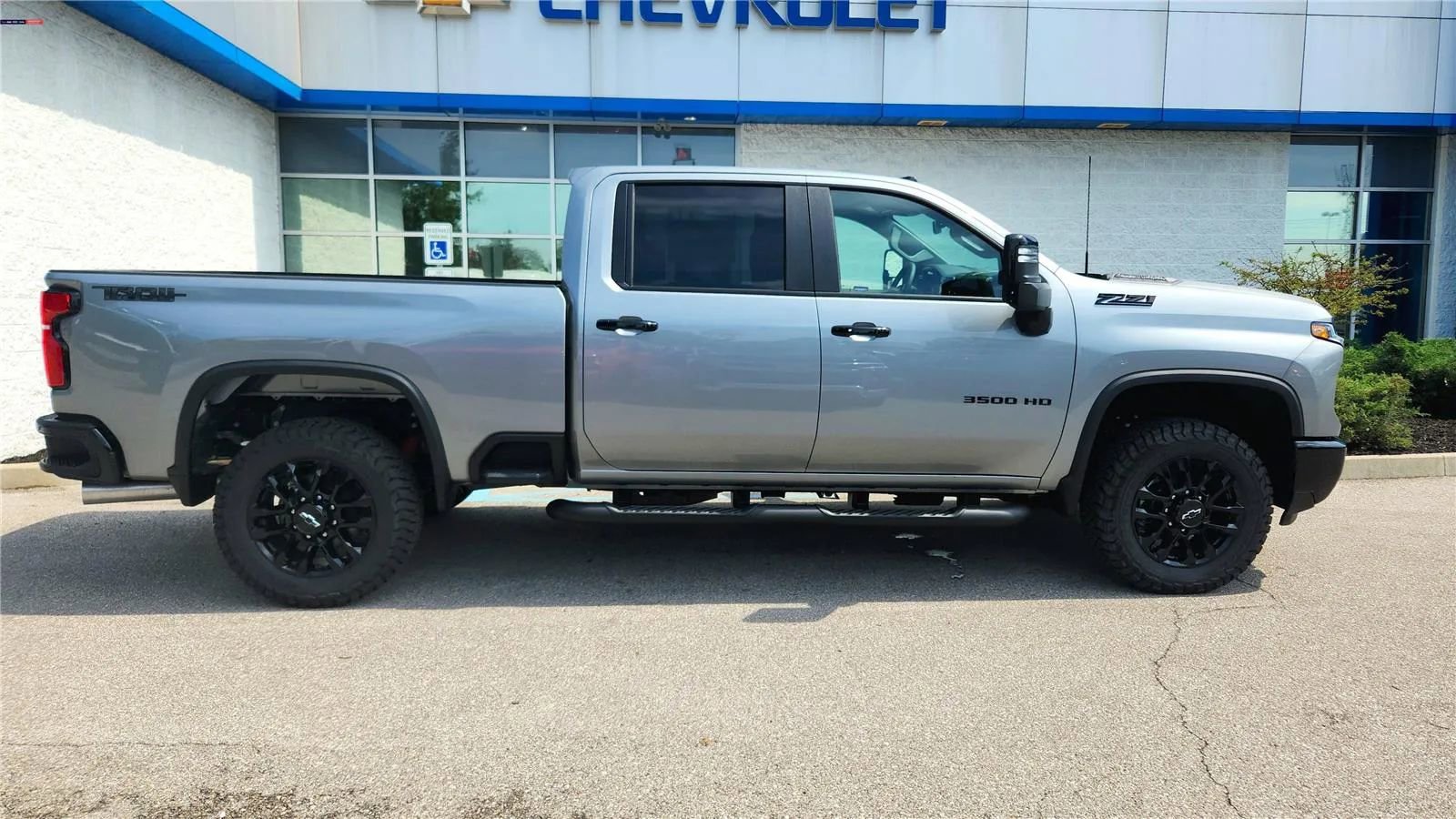 New 2026 Chevrolet Silverado 3500 LT w/ Trail Boss Package